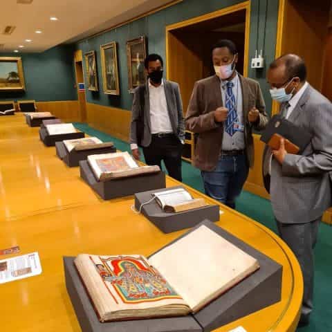 the ethiopian ambassador visiting the looted manuscripts in britsh mueum (1)